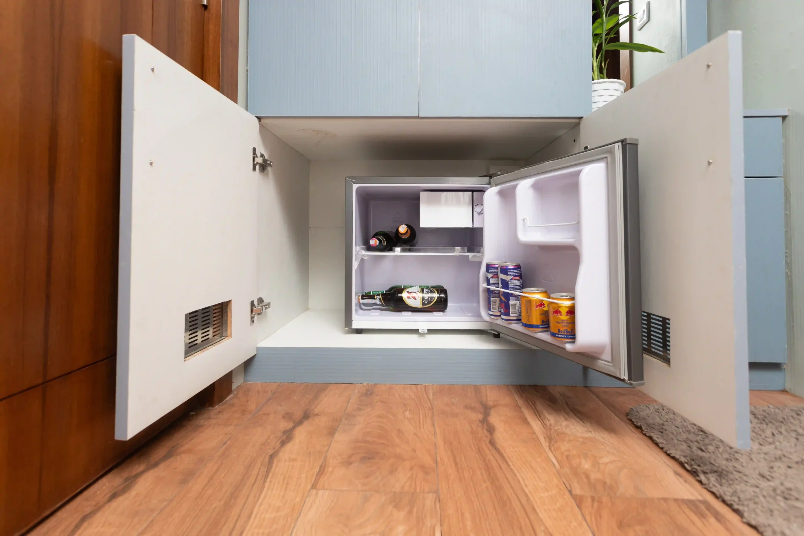 Family Room - Image 18