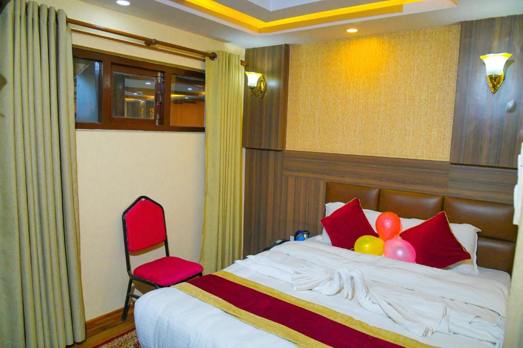 Deluxe Double Room - Image 2