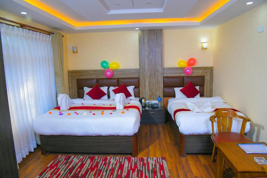 Family Room - Image 2